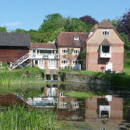 Ferienwohnung Salisbury Old Mill House Exterior foto